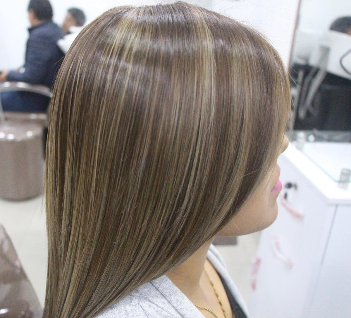 Promo Mechas + Corte + Hidratación